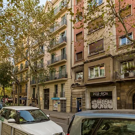 4br - 2bh 2 Min From Sagrada Familia Apartment *